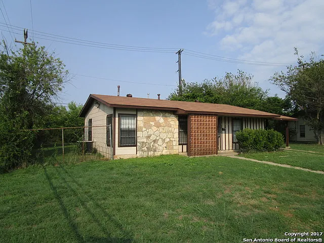 503 Yellow Wood Dr — Photo 6