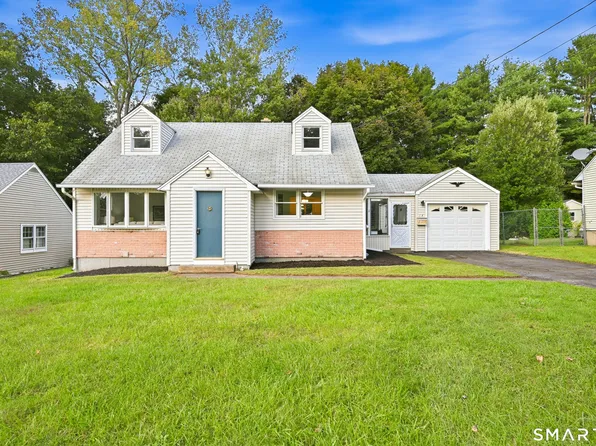 14 Beechwood Drive, Wallingford, CT 06492
