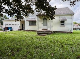 118 Camvet Dr, Campbell, OH 44405