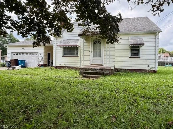 118 Camvet Dr, Campbell, OH 44405