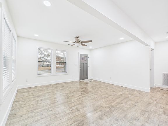 3rd image of 629 Enterprise St