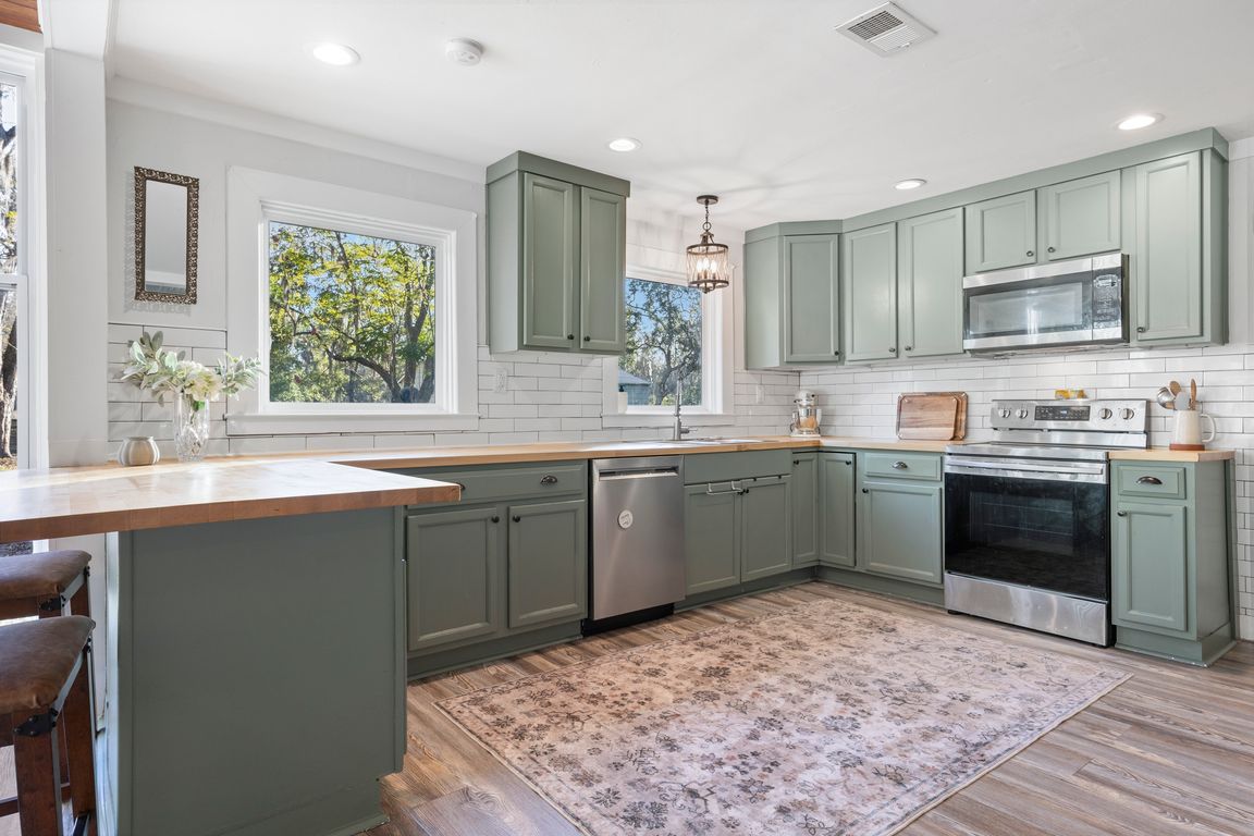 next background image