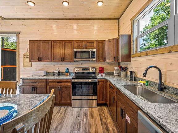 4th image of 456 Winfield Heights Rd Lot 6