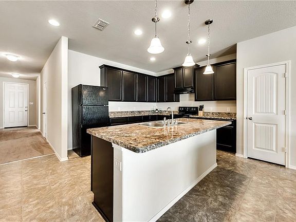 5th image of 9188 Blackstone Dr