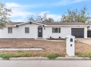 220 Mary Lou Dr, Del Rio, TX 78840
