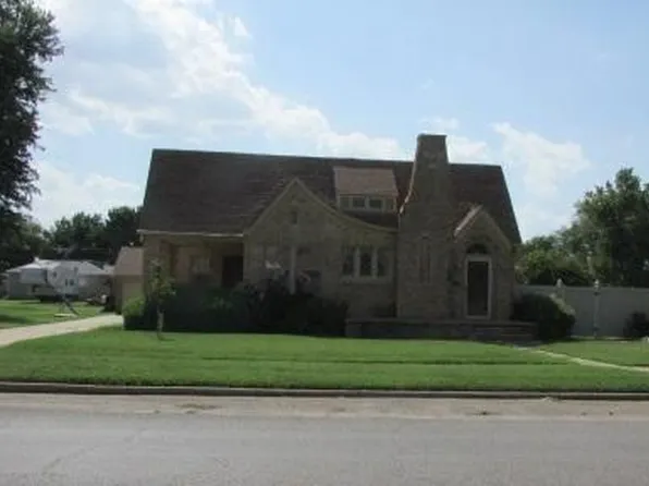 623 N Noble Ave, Watonga, OK 73772