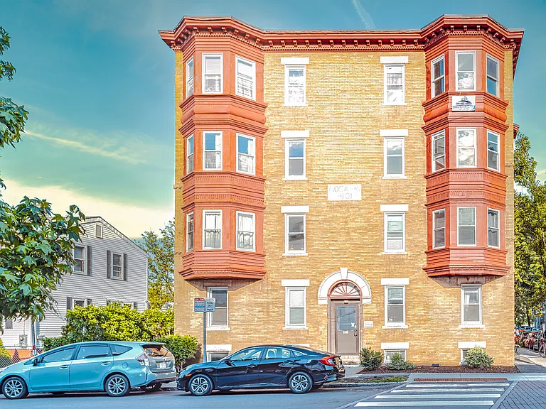 124 Berkshire St #2 — Photo 8