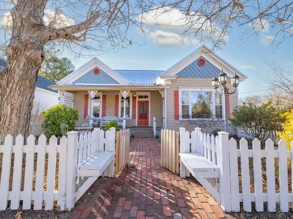 111 College St, Littleton, NC 27850