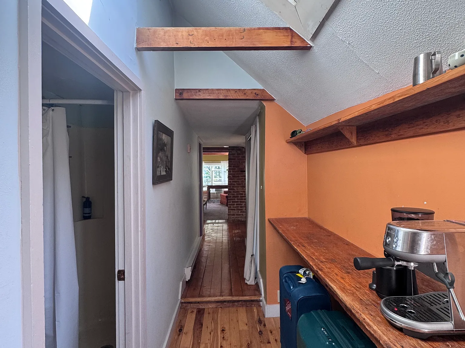 Studio, 800 sqft, $1,700 — Photo 3