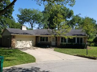 801 Redbud Ln, Wilmette, IL