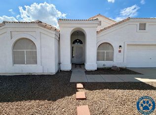 7431 N Thornwood Rd, Tucson, AZ 85741