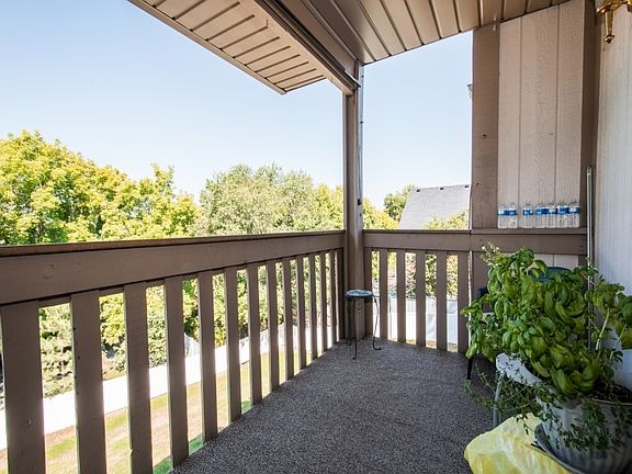 2nd image of 1790 E Keysview Ct APT 32
