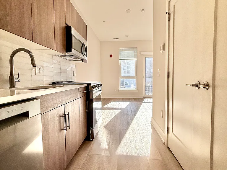 128 W Girard Ave #309 — Photo 34