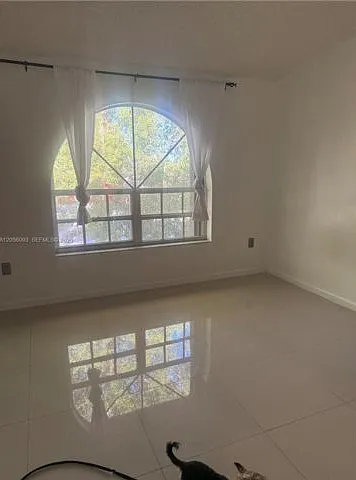10010 Hammocks Blvd #203-2 — Photo 2