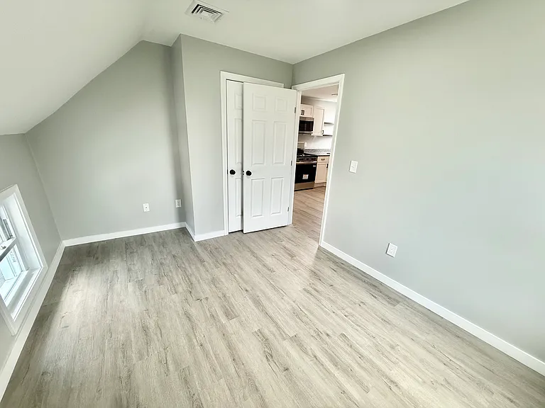 9 Rock St #2 — Photo 14