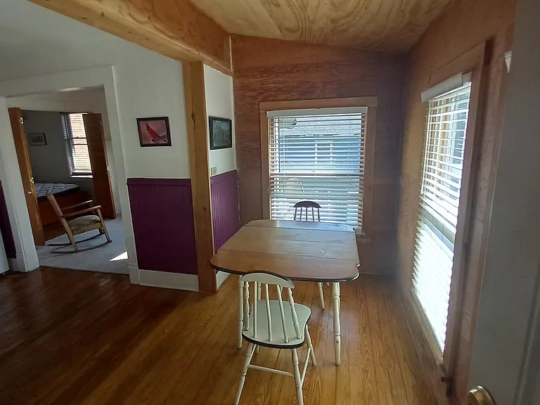 591 Railroad St #2 — Photo 4