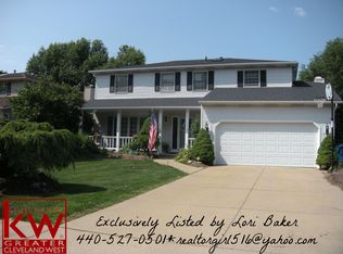 25104 Tara Lynn Dr, North Olmsted, OH 44070