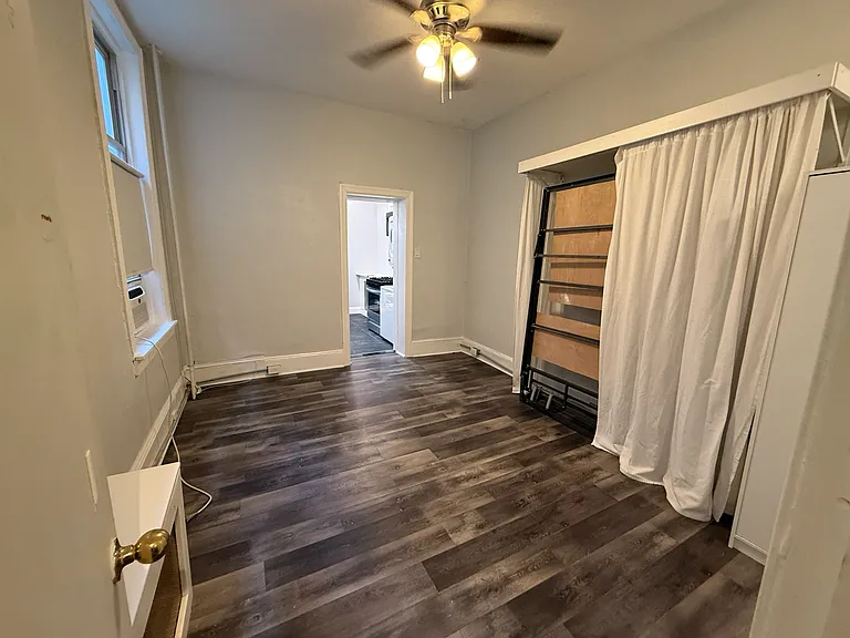 828 Corinthian Ave #1 — Photo 9