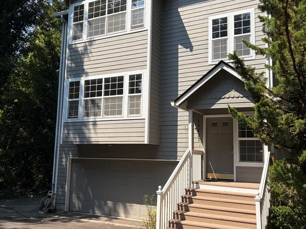 14225 Sherbrook Pl, Lake Oswego, OR 97035