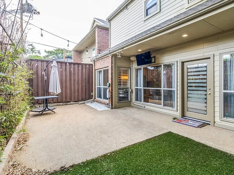 3719 Douglas Ave — Photo 25