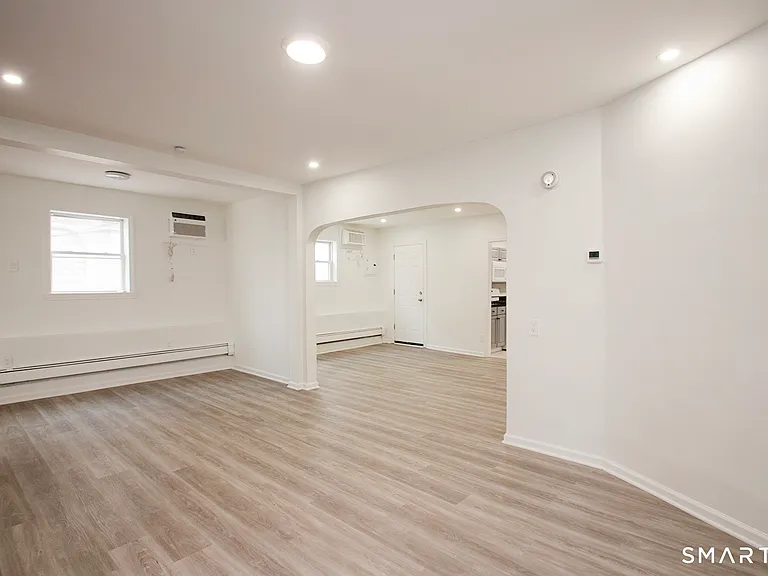 2879 Fairfield Ave #2 — Photo 6