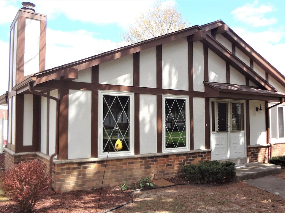 1st image of 5305 Somerset Ln S #5305