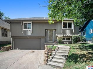 4224 S 38th St, Omaha, NE 68107