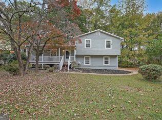 1022 Hicksmil Dr SW, Marietta, GA 30060