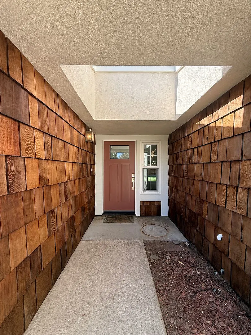 Beautifully Updated Village Hills Single Story Home in Orcutt w/RV Access/Storage — Photo 3