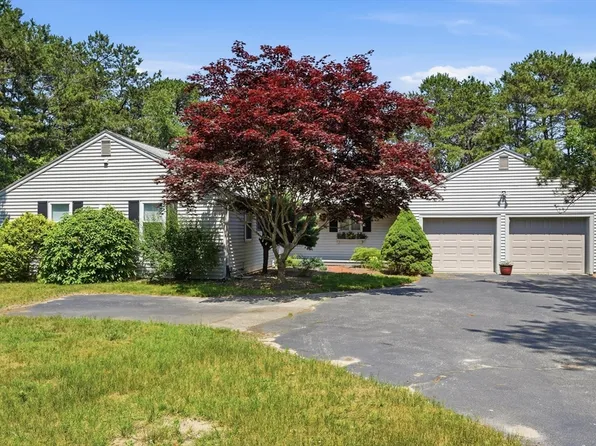 16 Mooring Cir, Plymouth, MA 02360