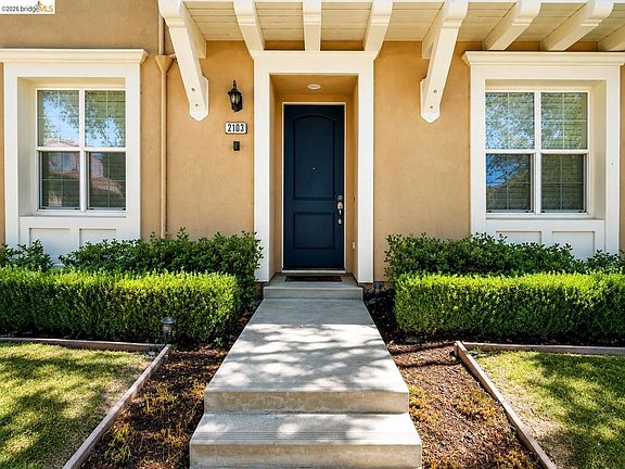 5th image of 2103 Maidenhair Way