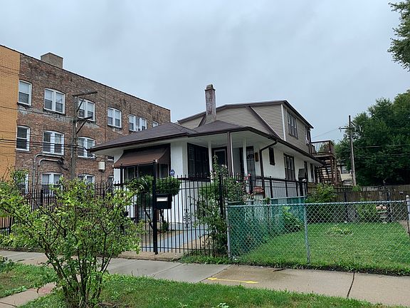 2nd image of 816 N Lockwood Ave