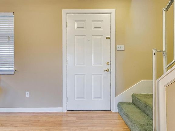 4th image of 3500 Carriage Hill Dr