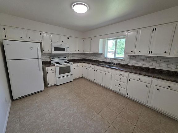 3rd image of 3955 Whitehouse Spencer Rd #1