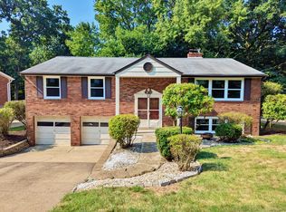 122 S Jamestown Rd, Coraopolis, PA 15108