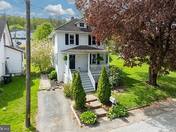 2nd image of 3712 Norwood Ave