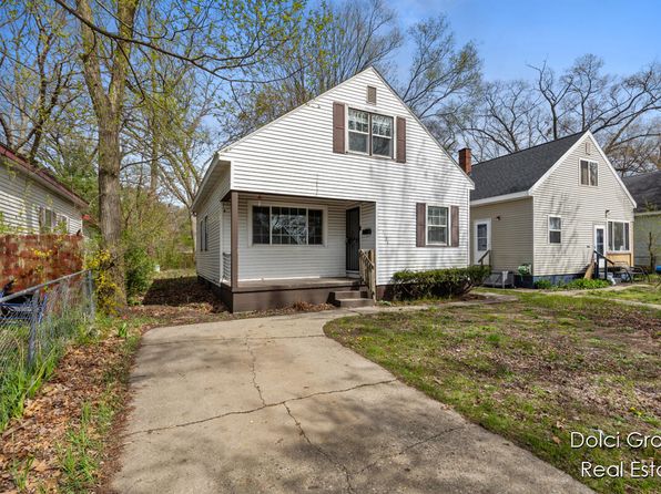 3326 Lemuel St, Muskegon Heights, MI 49444