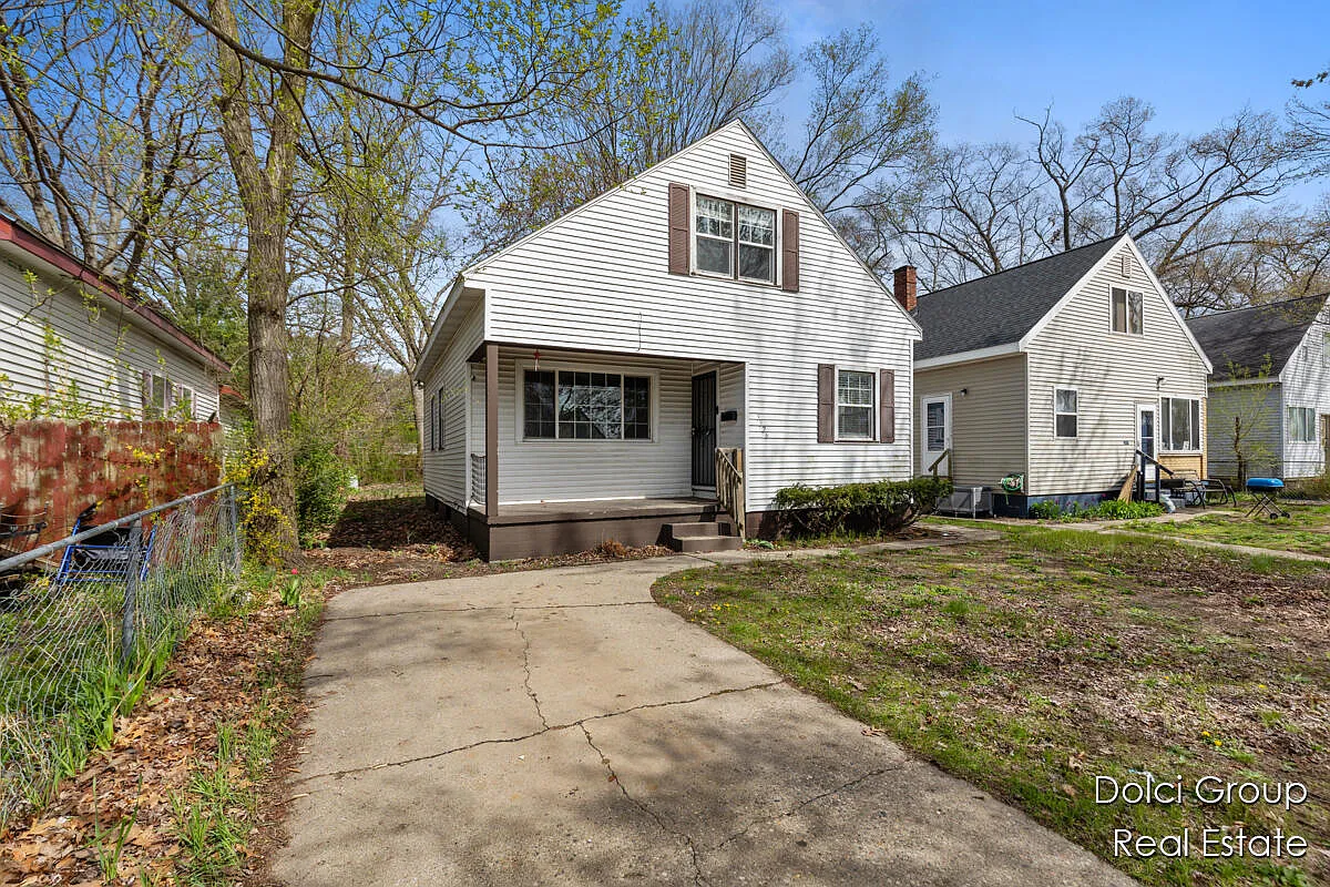 3326 Lemuel St photo 1