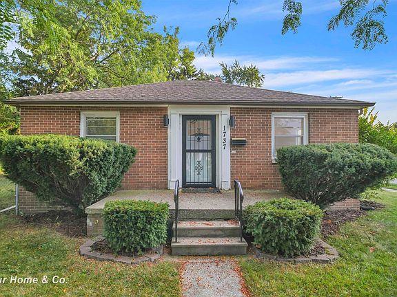 2nd image of 1737 Newberry St