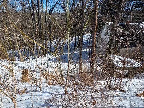 28 Brent St, Hancock, MD 21750