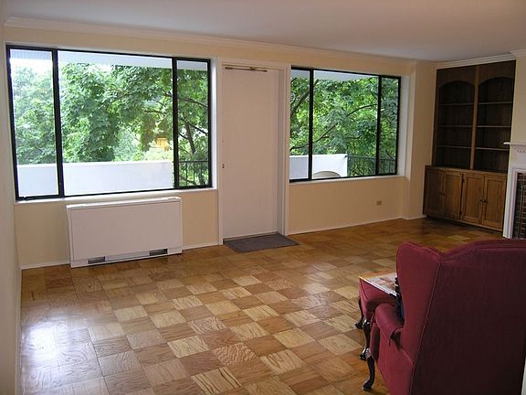 Tree-top living, gorgeous parquet floors throughout! 