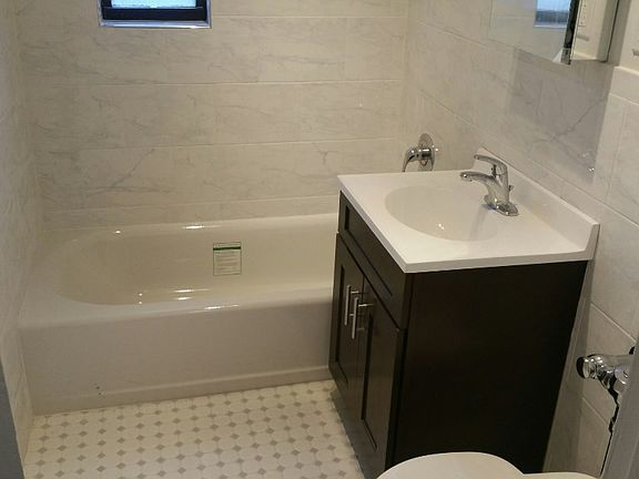 5th image of 17 Gilder St #2