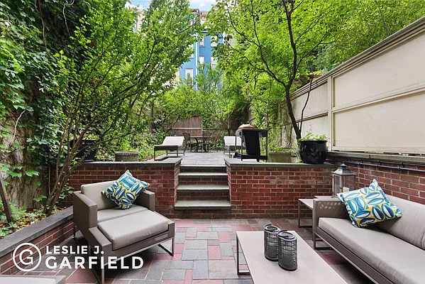 Sold by Leslie J. Garfield | media 2