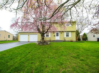 250 Rhea Cres, Rochester, NY 14615