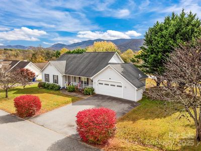 60 Eden Glen Rd, Black Mountain, NC, 28711