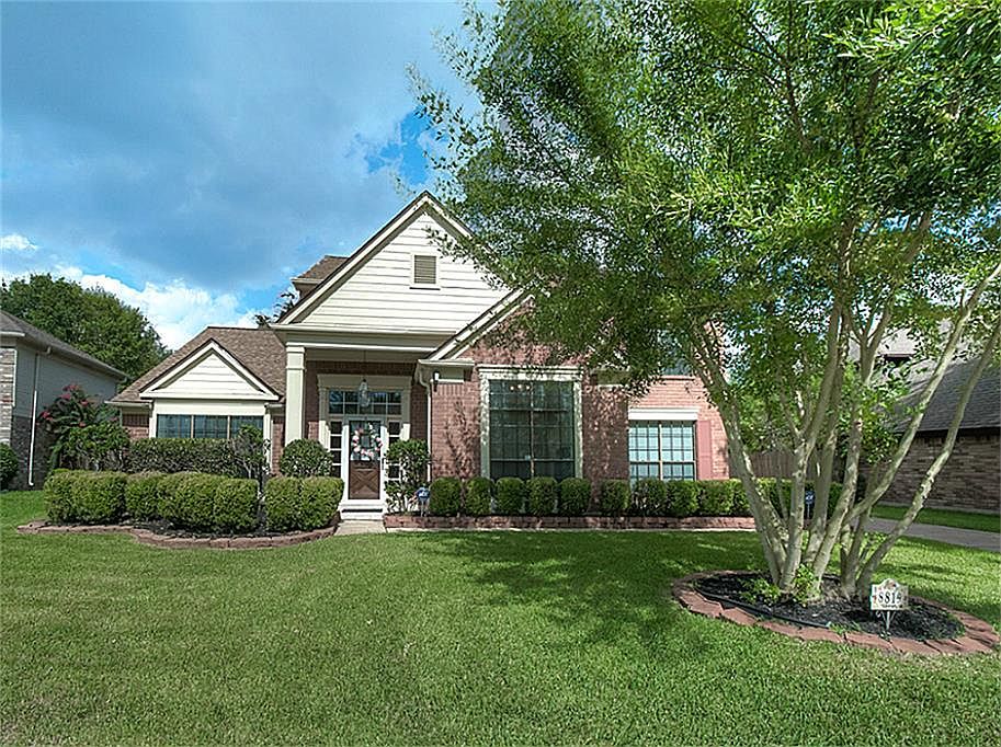 2nd image of 8819 High Haven Dr