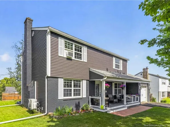 16 Irwin Dr, Riverview, NB E1B 1B8