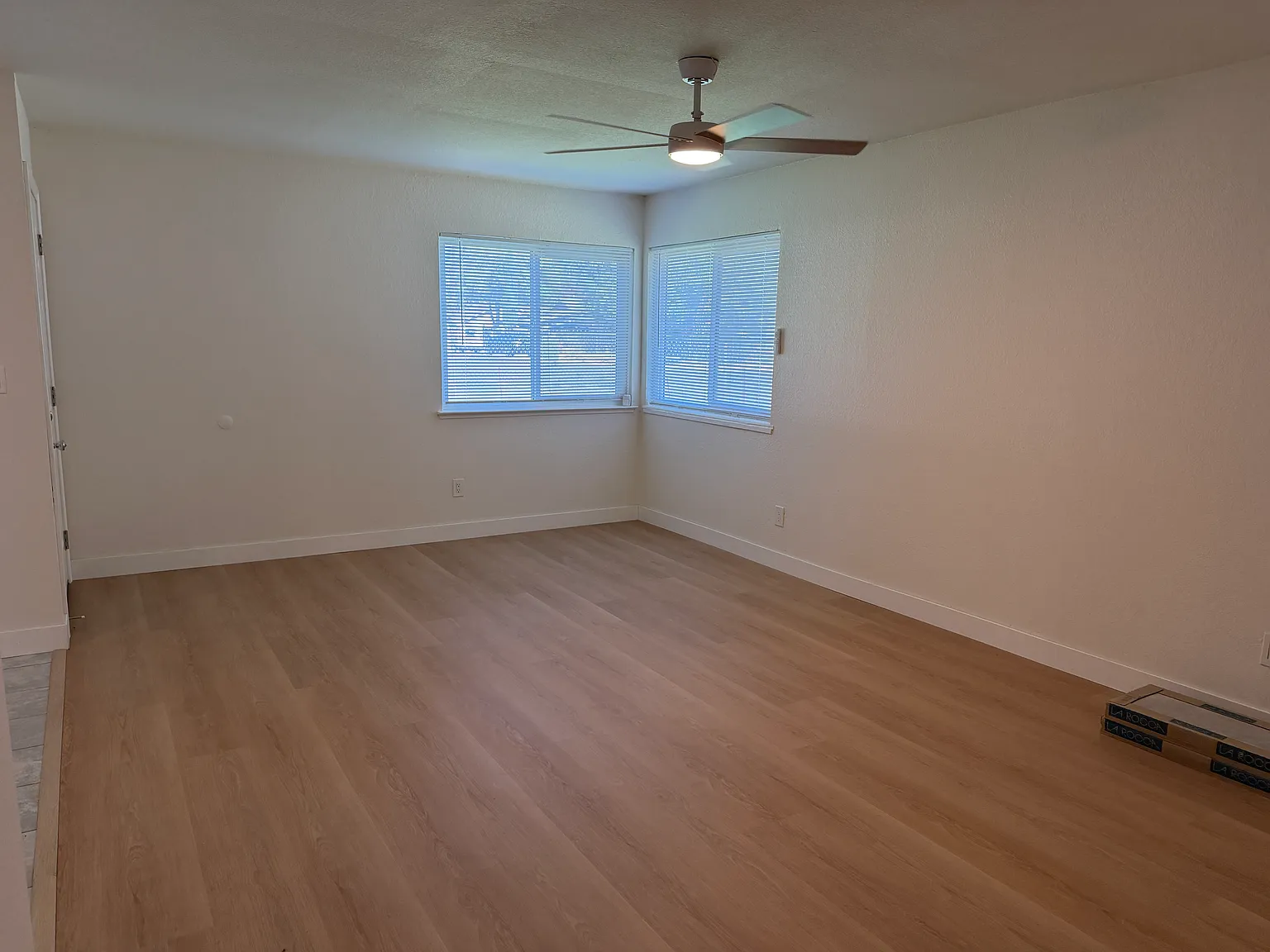 2 bed, 850 sqft, $2,100 — Photo 3