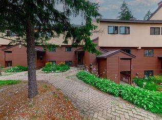 768 E Mountain Rd #B7, Killington, VT 05751