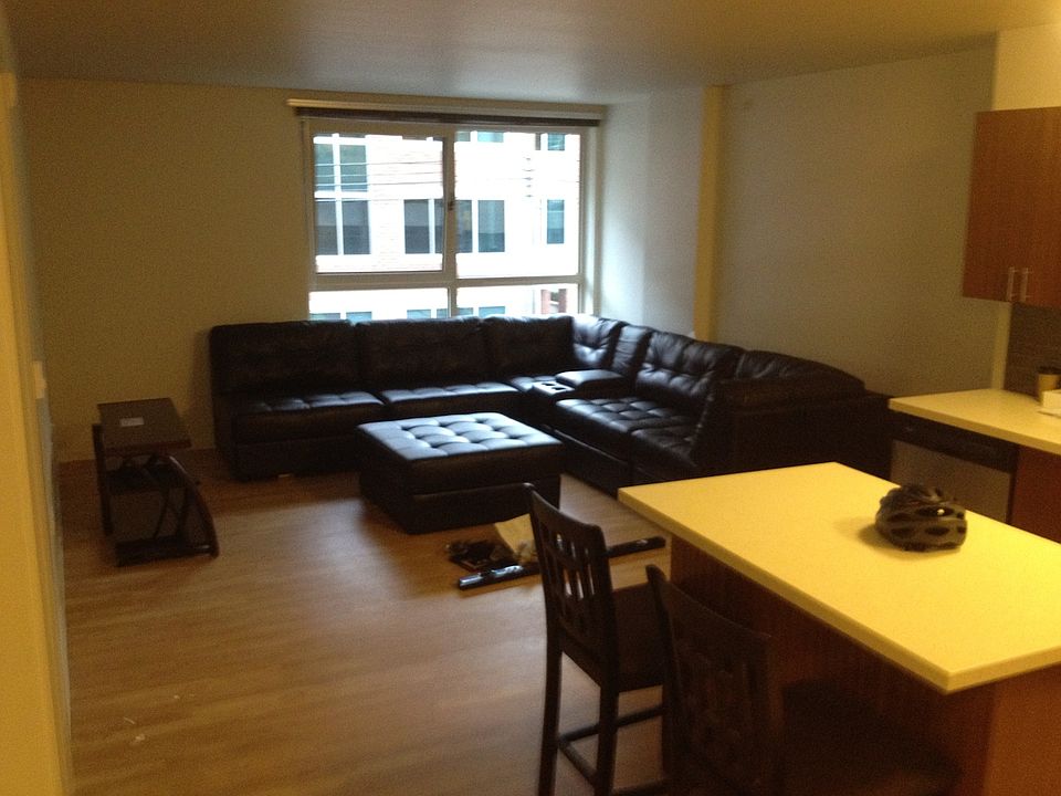 1st image of 905 Dexter Ave N APT 201